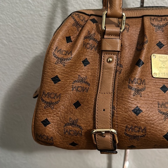 Authentic MCM boston hand bag - Picture 5 of 14
